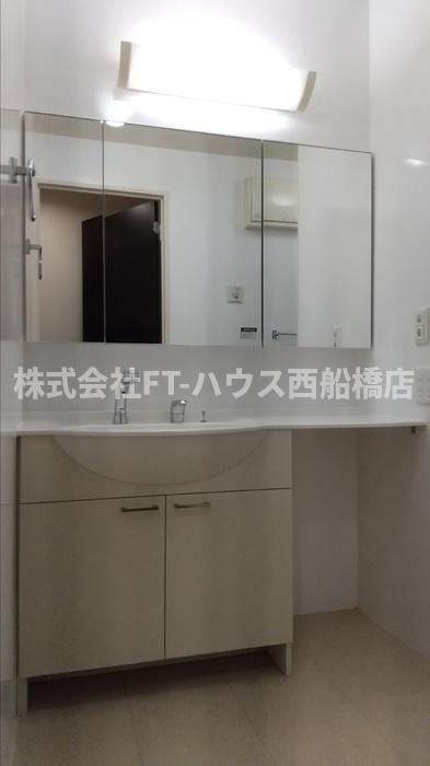 スプリングコート西船の洗面所|洗面所