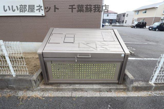 ヴェルメゾンおゆみ野Ｂのその他共用部分|ゴミストッカー