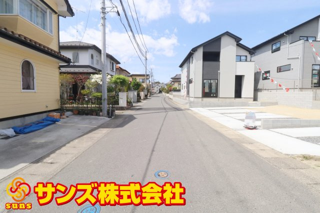 郡山市富田町字丸山　　　  １号棟　　　富田小学校、富田中学区　の外観|西側前面道路