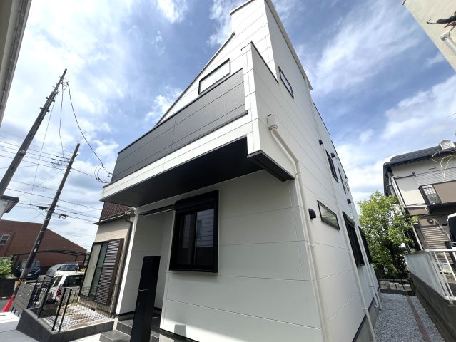 人目の気にならないルーフバルコニーでＢＢＱもイイんじゃなぁい？な、【戸塚区南舞岡2丁目新築戸建】