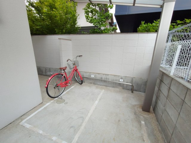 【駐車場】ルリーフ江坂
