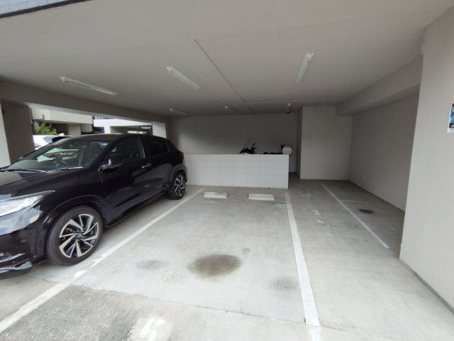 【駐車場】ルリーフ江坂