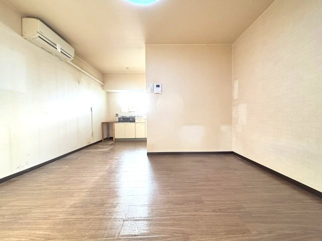 喜志新家1丁目貸家の居間・リビング