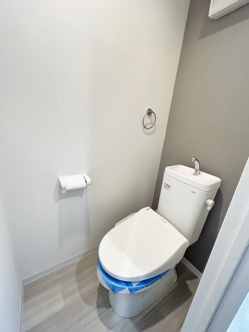 Mv.imp大阪塚本のトイレ|清潔感のあるトイレです