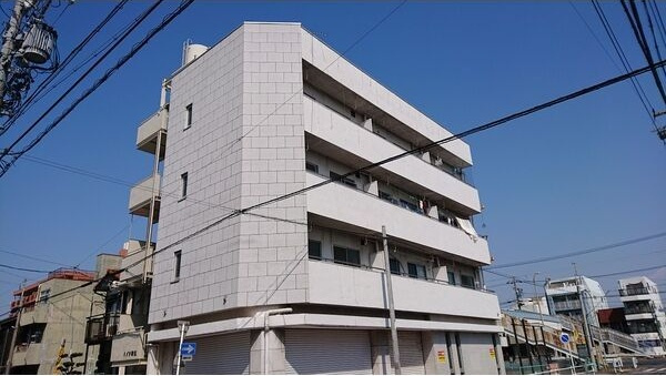 ハイツ青山の外観