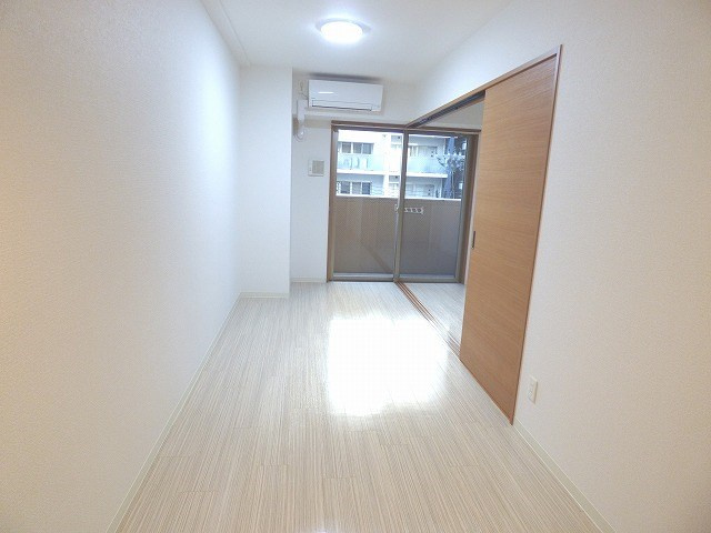 【寝室】