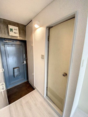 【玄関】 | アビターレ綱島 | ※同建物ほかのお部屋の写真です。