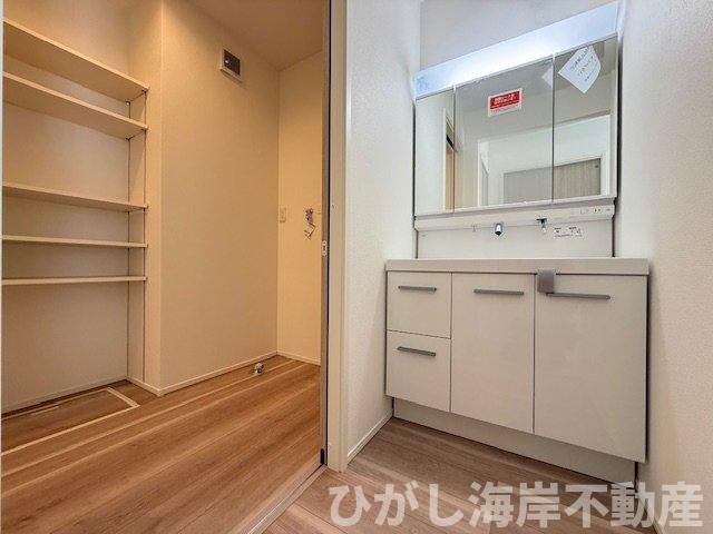 茅ケ崎市松林１丁目　新築戸建　全31区画の脱衣所|脱衣スペース