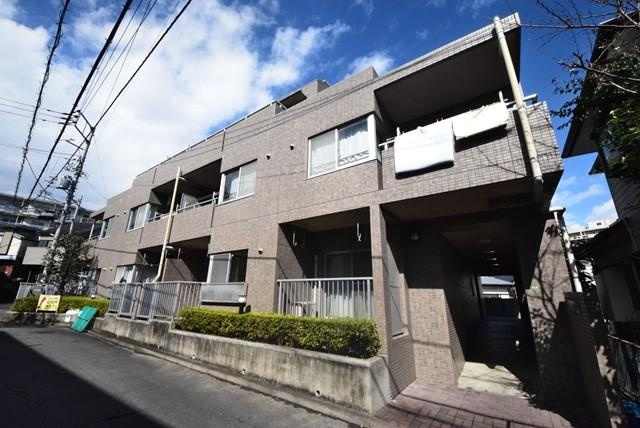 フォレスタ井土ヶ谷Ⅲの駐車場