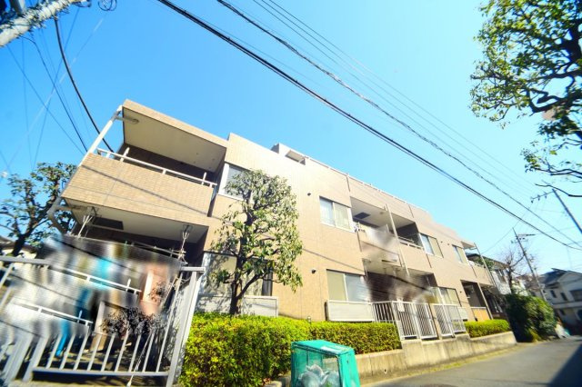 フォレスタ井土ヶ谷Ⅲの外観