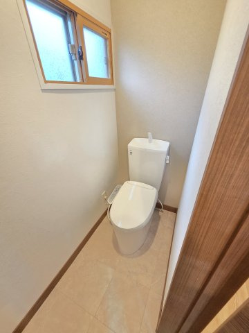 前橋市富士見町時沢　中古住宅のトイレ|現地写真　新品交換しました！