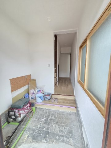 前橋市富士見町時沢　中古住宅の玄関|現地写真　