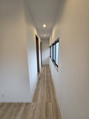 前橋市富士見町時沢　中古住宅の内装|現地写真　2階の廊下です。