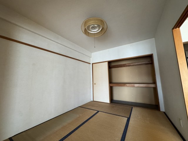 -三丁目不動産- コンフォート籠原　深谷市東方町5丁目　の和室|日本らしい落ち着いた雰囲気の和室です