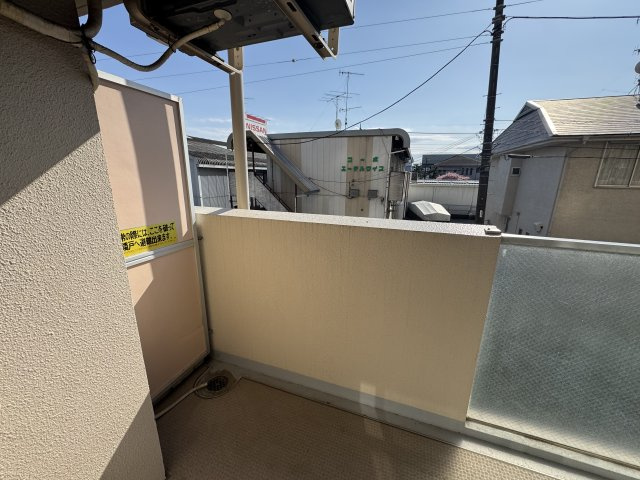 -三丁目不動産- コンフォート籠原　深谷市東方町5丁目　のバルコニー|バルコニー付きです