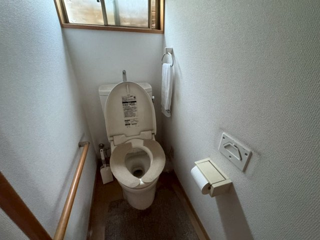 -三丁目不動産-  本庄市若泉1丁目　昭和54年築のトイレ|落ち着いたトイレです