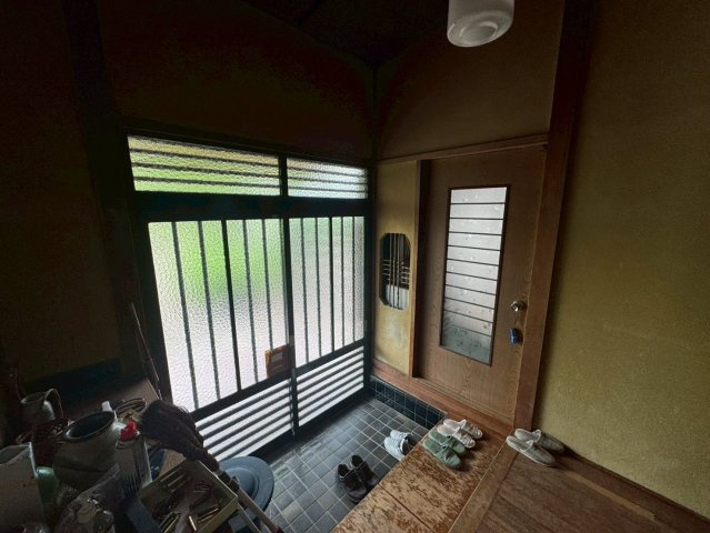-三丁目不動産-　深谷市明戸　茶室付きの玄関|毎日通る玄関はこちらです