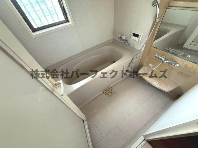 大垣内町1丁目戸建　賃貸の浴室