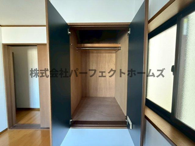 大垣内町1丁目戸建　賃貸の収納|こまごまとしたものを収納できそうですね