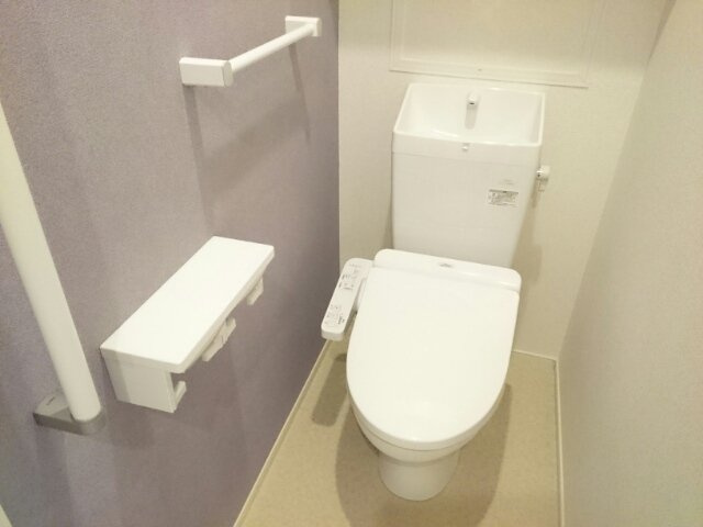 サン　フラッツのトイレ|トイレです