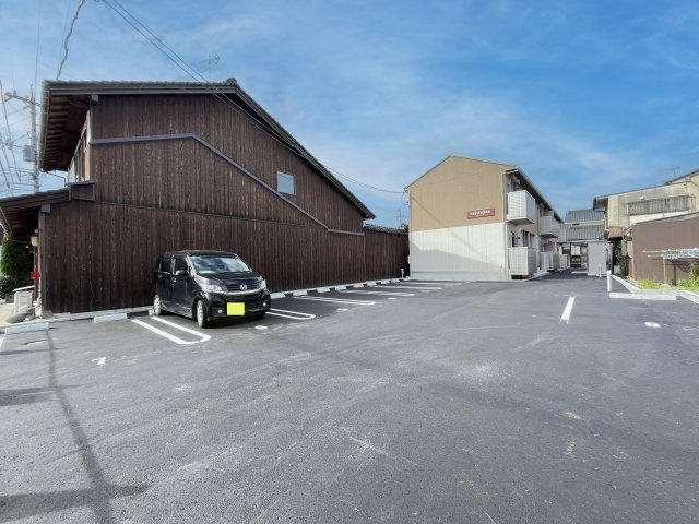 セレニテの駐車場