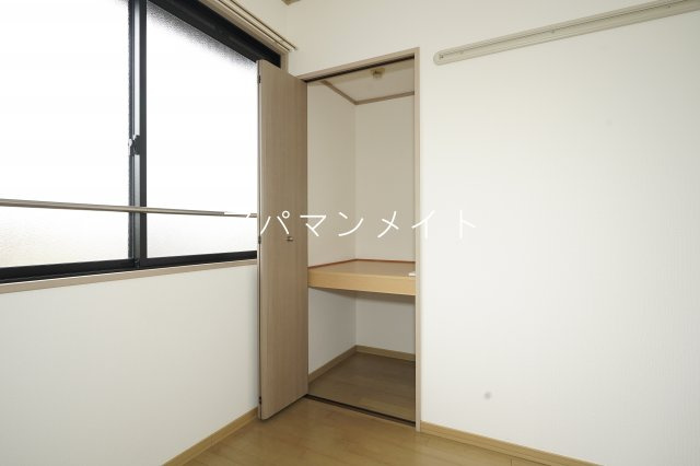 【収納】 | パークサイド上矢部B | こまごまとしたものを収納できそうですね