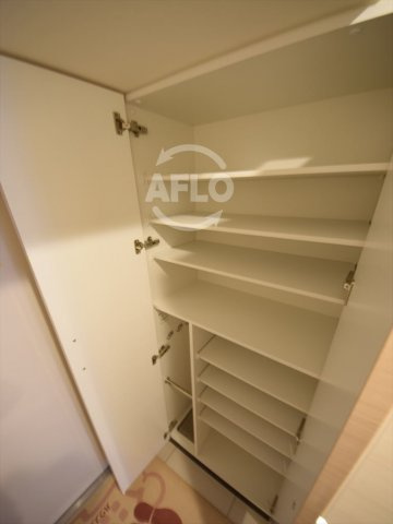 ノーブルコート堺筋本町の収納|ノーブルコート堺筋本町　シューズボックス
