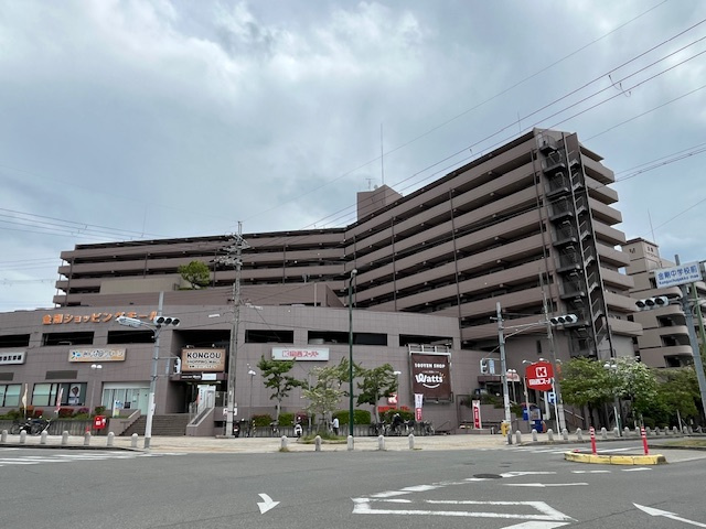 ファミール金剛ヒルズソシエテの外観
