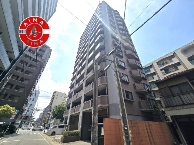 コアマンション美野島の現況写真|前面道路を含む現地写真です。