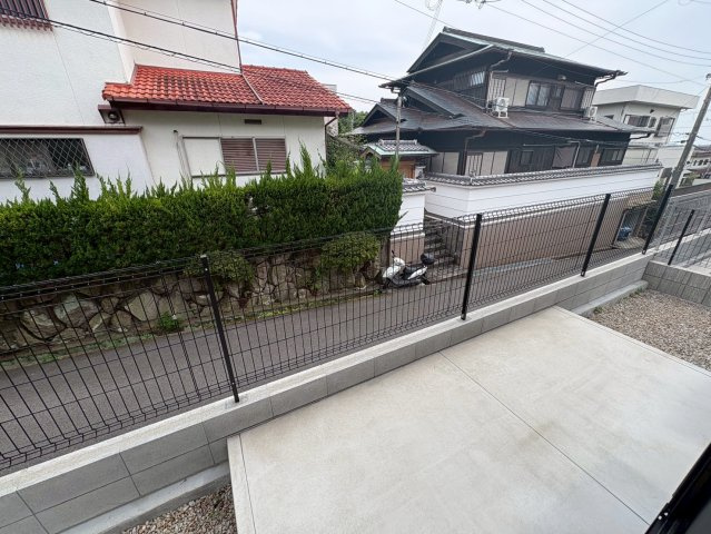 須磨区友が丘１丁目　築浅　中古戸建ての庭|お庭が付いています