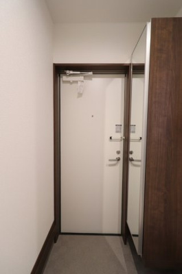 【玄関】 | スコルピオ歯科大前