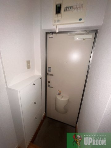 フォービエン川西の玄関