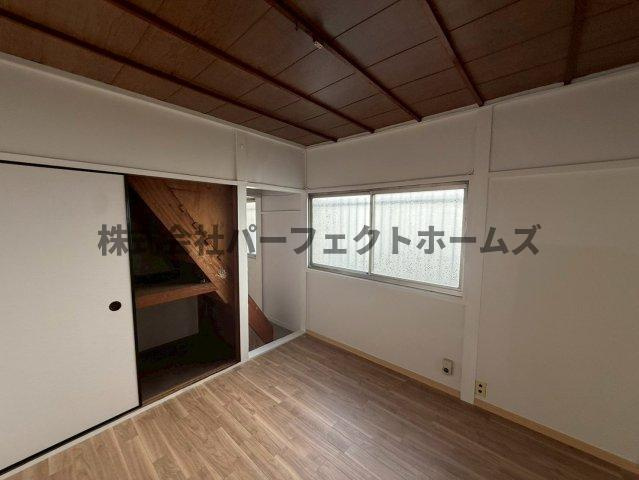 楠根南町テラスハウス　賃貸の居間・リビング|おしゃれなリビングです