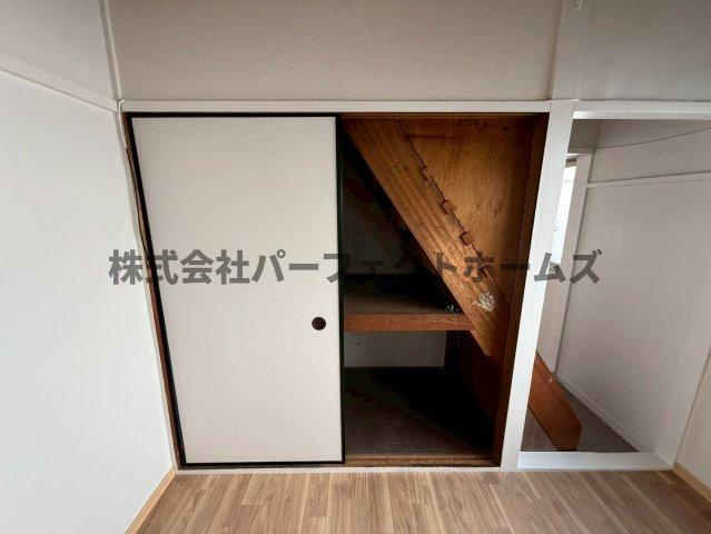 楠根南町テラスハウス　賃貸の収納|収納スペース豊富です