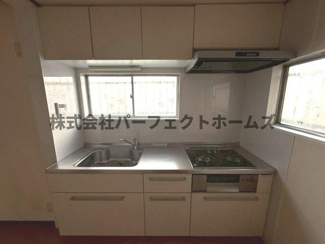 楠根南町テラスハウス　賃貸のキッチン|キッチンでお料理をお楽しみください