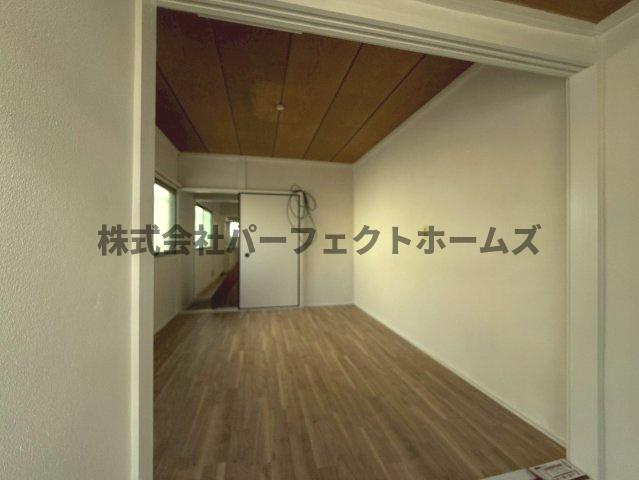 楠根南町テラスハウス　賃貸の内装