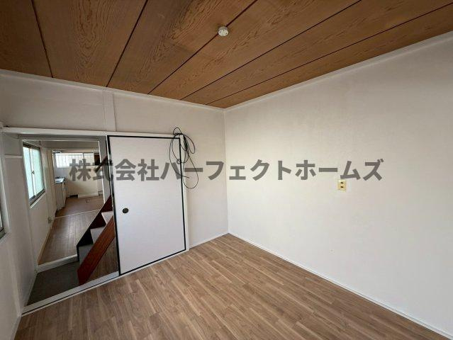 楠根南町テラスハウス　賃貸の内装|きれいな内装です