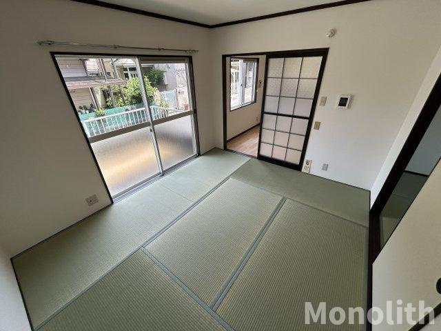 ハイツ鴨谷台B棟の和室