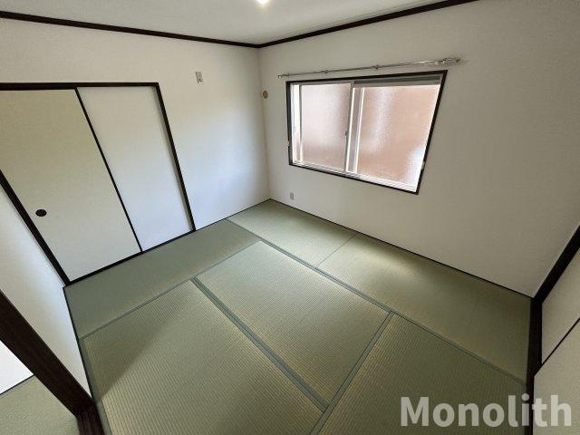 ハイツ鴨谷台B棟の和室