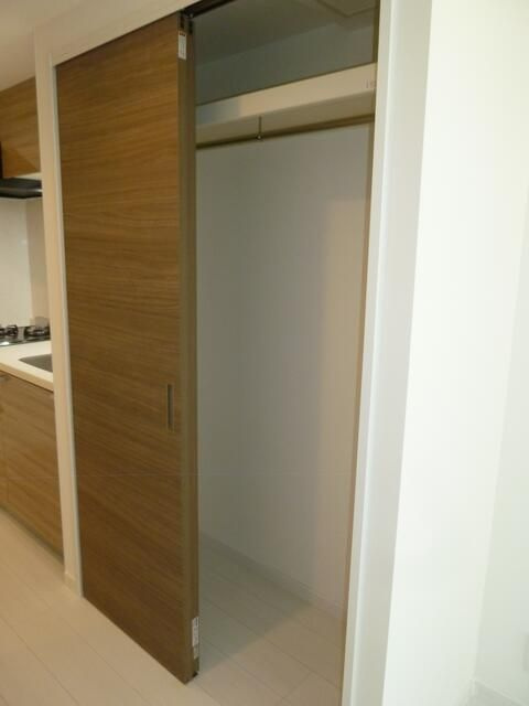 まち家佃の収納