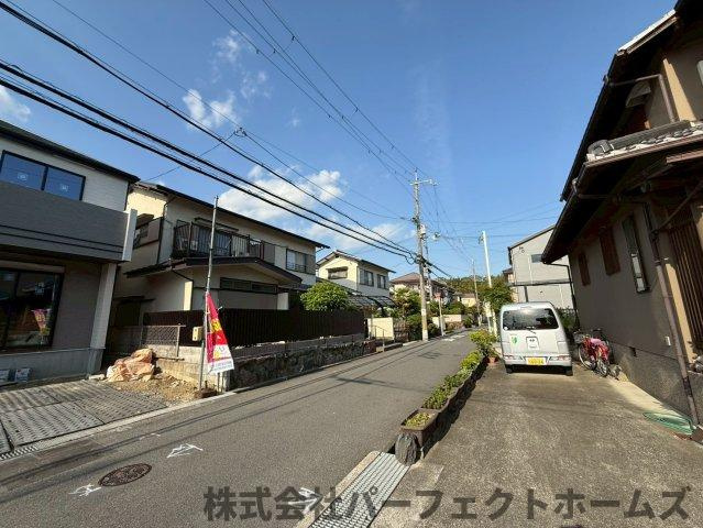 渚栄町新築戸建の前面道路含む現地写真