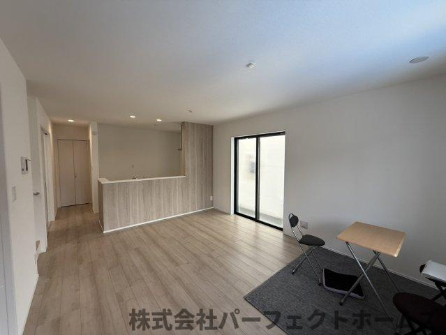 【居間・リビング】の画像