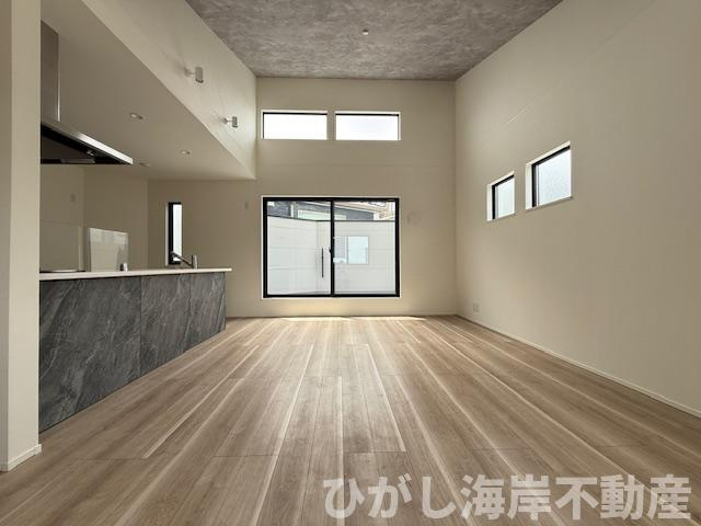 茅ケ崎市松林１丁目　新築戸建　全31区画の居間・リビング|19.2帖　LDK