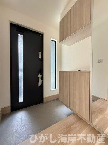 茅ケ崎市松林１丁目　新築戸建　全31区画の玄関|玄関