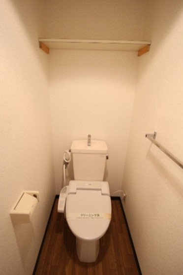 シャルル中山のトイレ