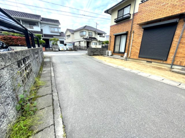 岡山市中区湊の前面道路含む現地写真