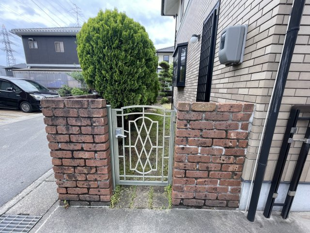 岡山市中区湊のその他|門扉です。