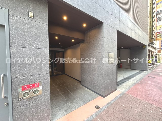 【エントランス】