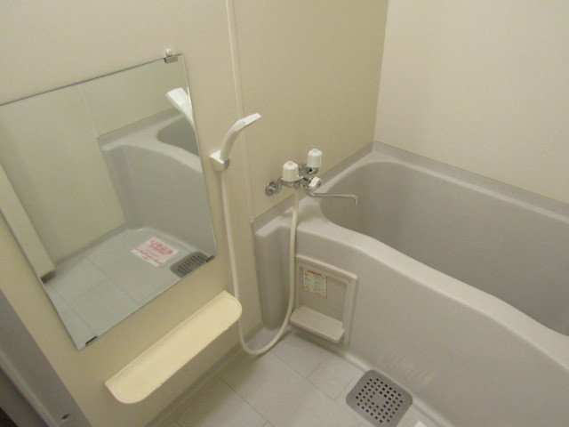 グリーンヒルズの浴室|お風呂で日々の疲れを落としましょう