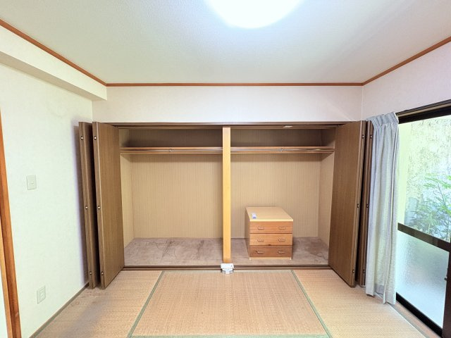 リヴィアンスエーゼットの収納|和室1　広々収納
